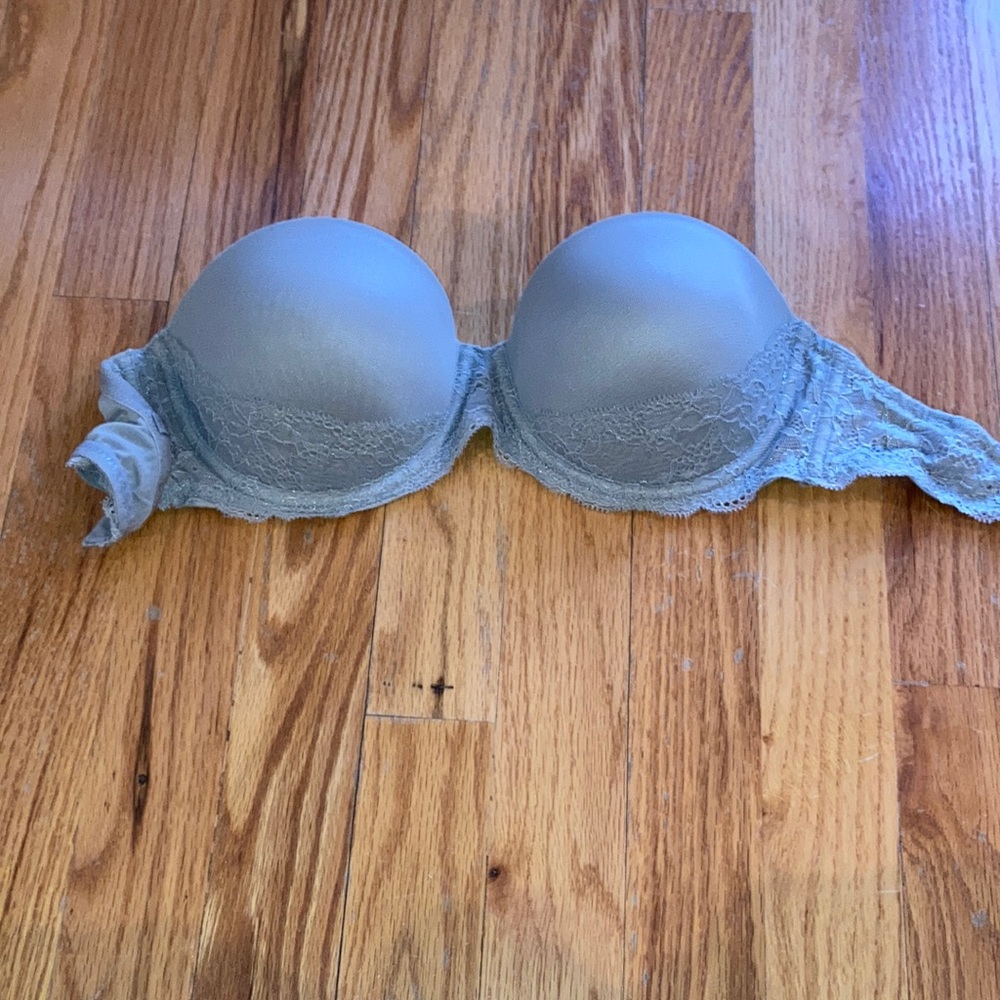 New never worn Pink by Victoria secret 32D strapless multi way push up bra gray